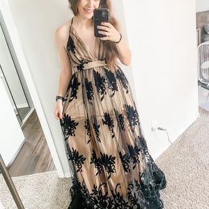 Lace Black/Nude Maxi Dress